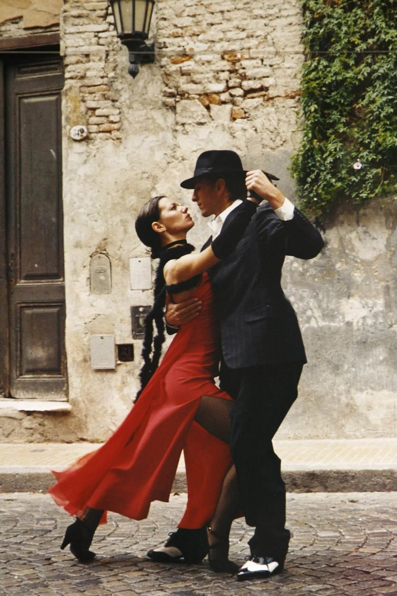 LE TANGO QUI SAUVE LA VIE