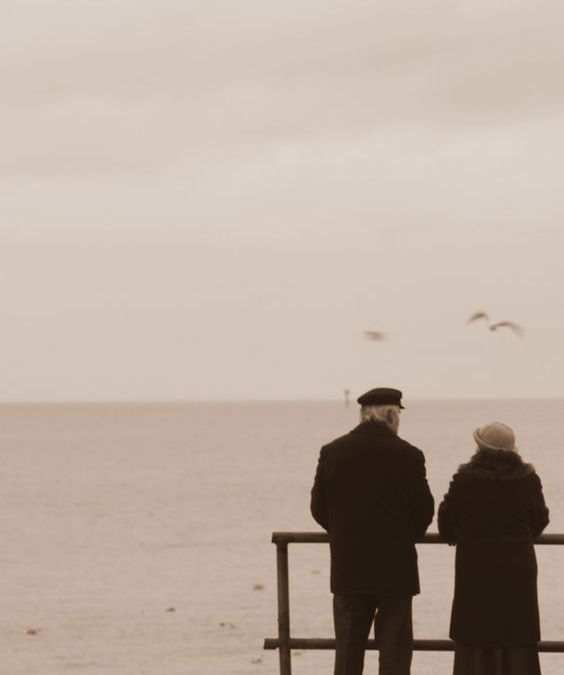 L’AMOUR AU CREUX DU SILENCE